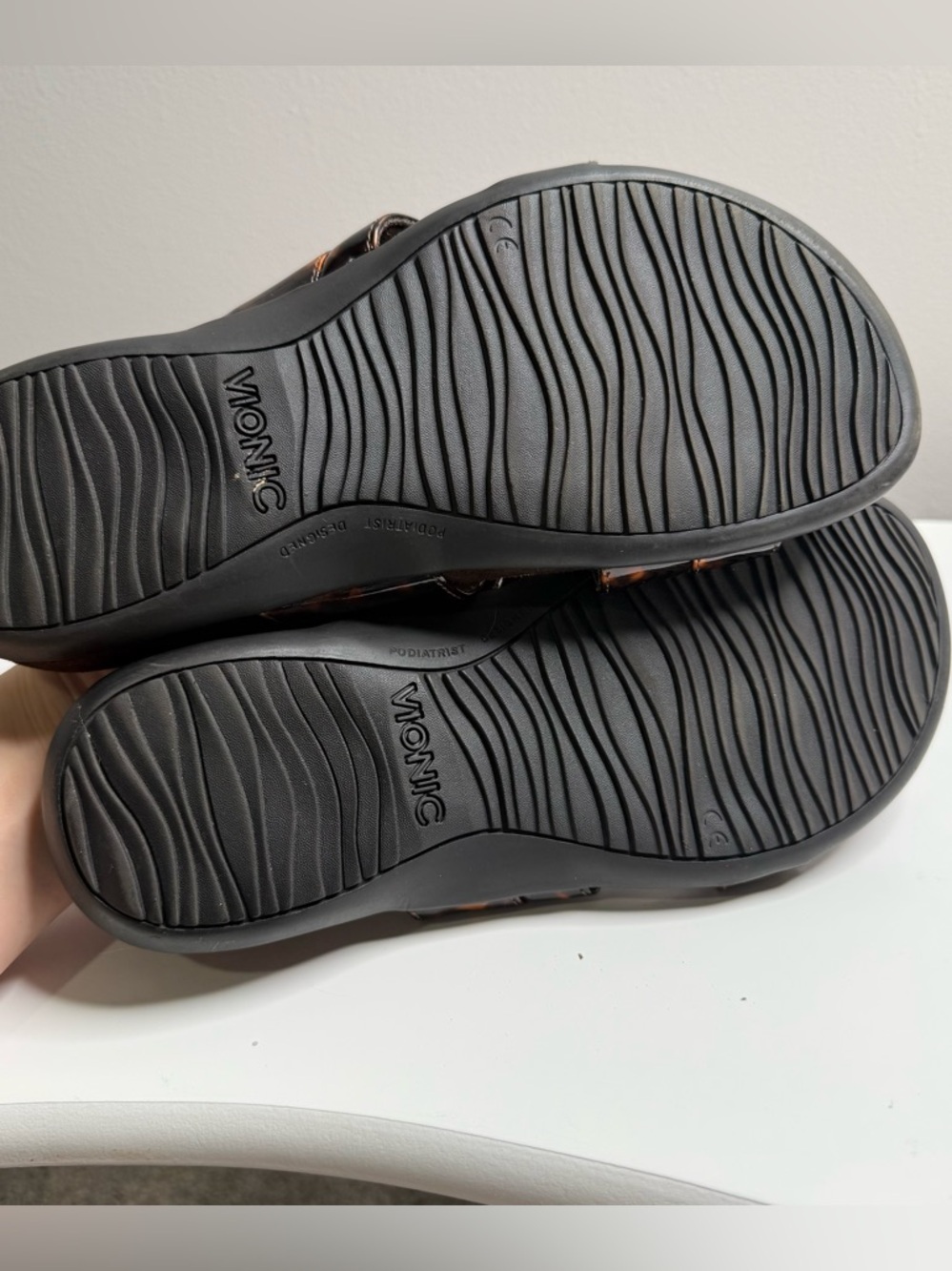 Vionic Women's Tortoiseshell Buckle Slide Sandals - Dark Brown - Picture 3 of 7